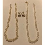 9ct GOLD CLASP PEARL NECKLACE APPROXIMATELY 19cm, ANOTHER 9ct GOLD CLASP PEARL NECKLACE