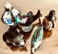 FIVE VARIOUS 20th CENTURY GLASS AND OTHER PERFUME/SNUFF BOTTLES