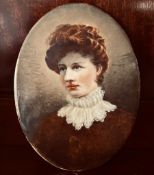 OVAL CERAMIC AND GLAZED BERLIN PORTRAIT PLAQUE, APPROXIMATELY 15.5 x 11.5cm