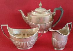HALLMARKED SILVER THREE PIECE TEASET BY ELKINGTON AND CO. BIRMINGHAM ASSAY. TOTAL WEIGHT APPROX.