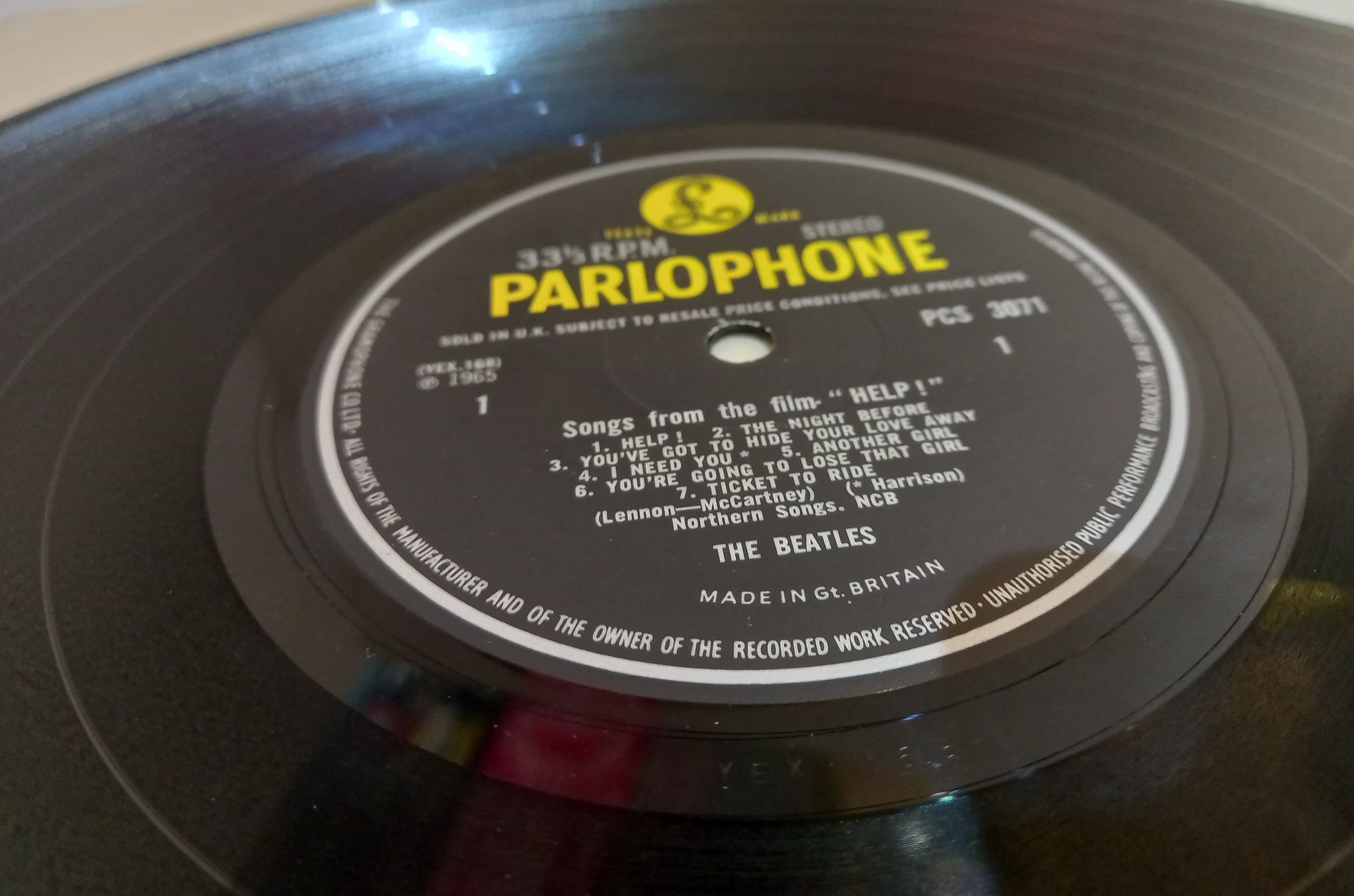 The Beatles HELP! PCS 3071 UK Stereo Black and Yellow Label Parlophone Album excellent condition - Image 5 of 5
