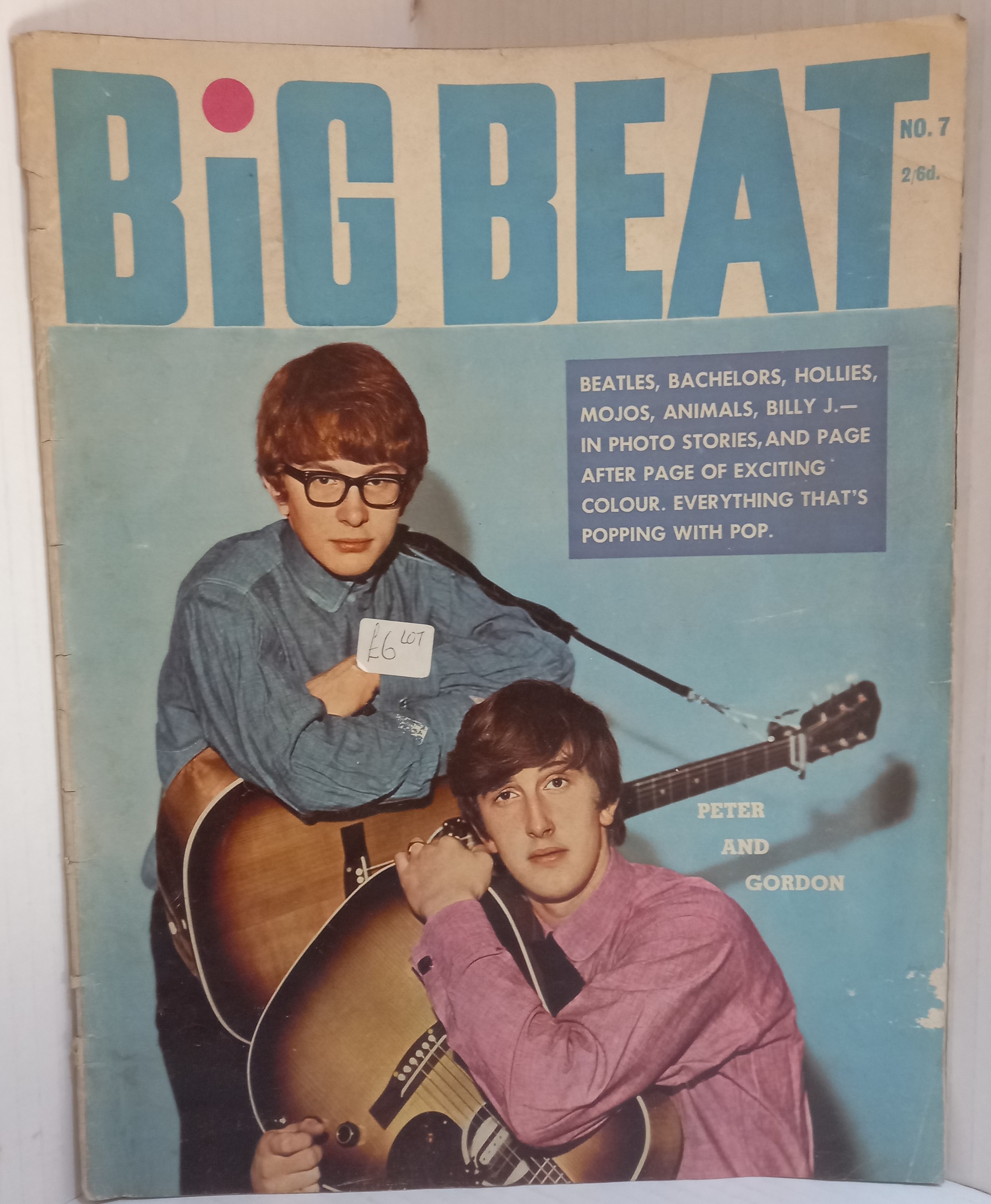 A collection of 16 original 60’s magazines featuring The Beatles. These items are formerly the - Image 13 of 16