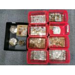 An extensive quantity of British and foreign coins.