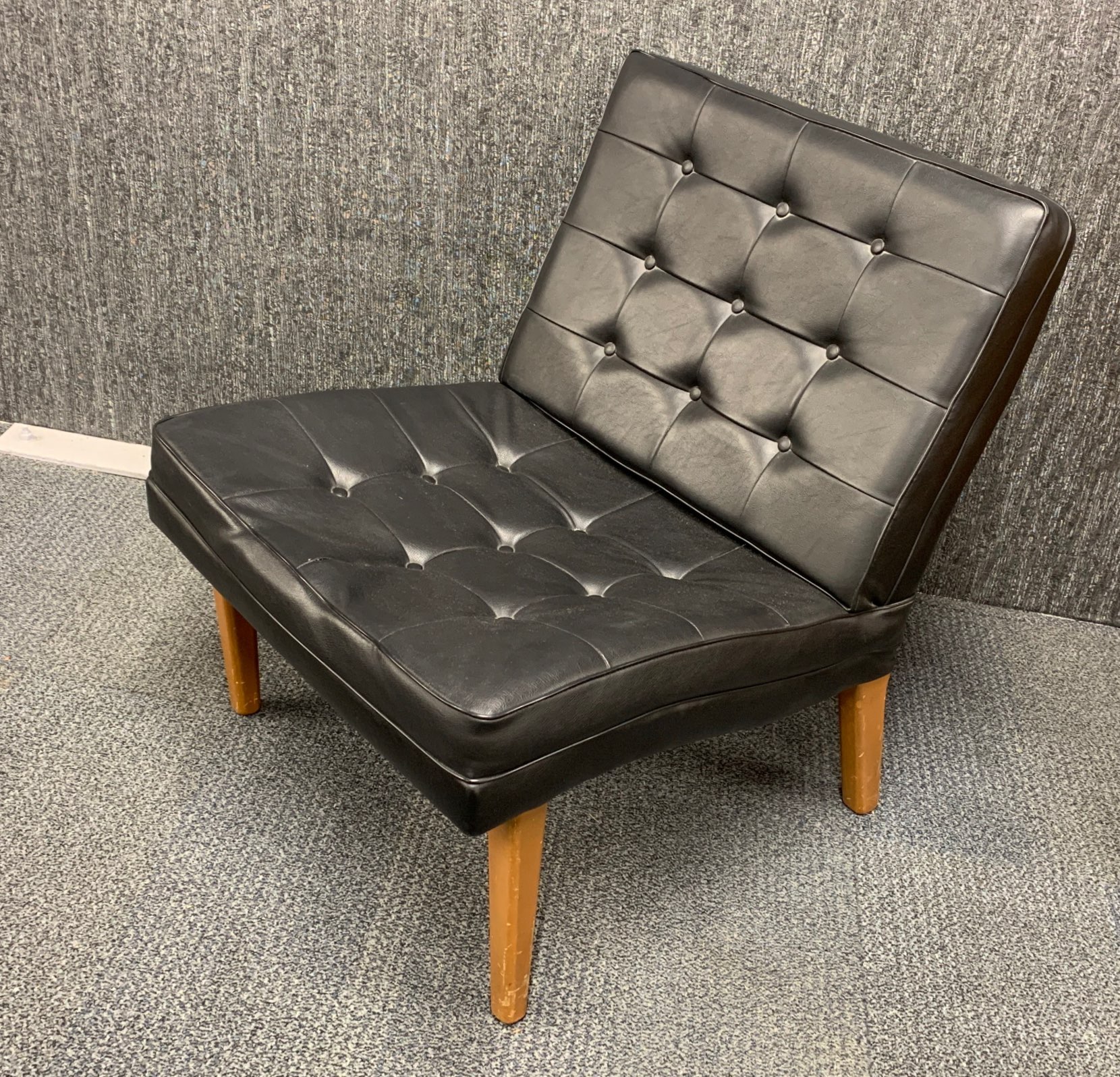 A 1970's upholstered button backed chair, H.72cm.