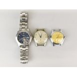 A gent's vintage Tissot stainless steel wristwatch in w/o, together with an Accurist watch and an