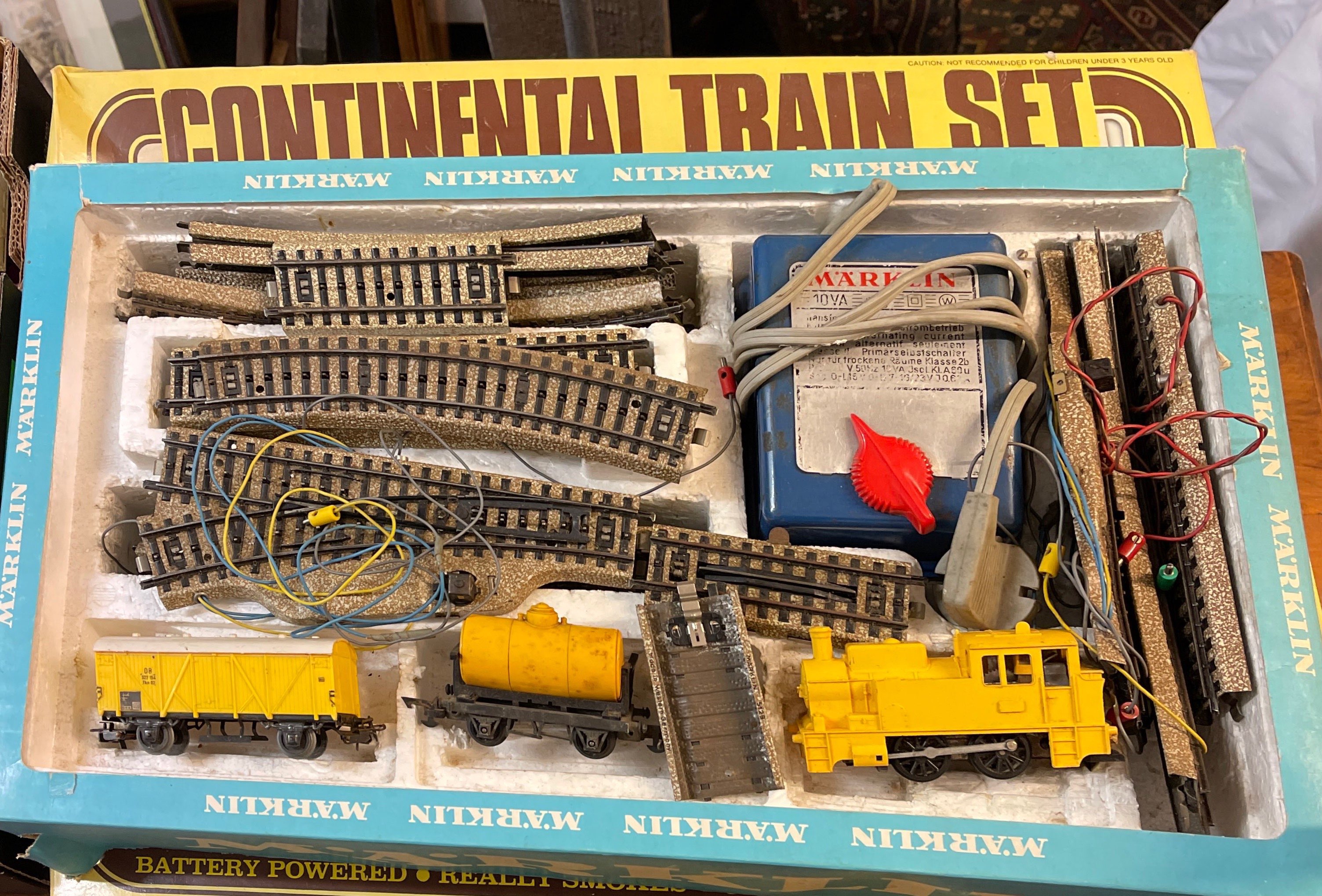 A quantity of mixed model railway items. - Image 3 of 5