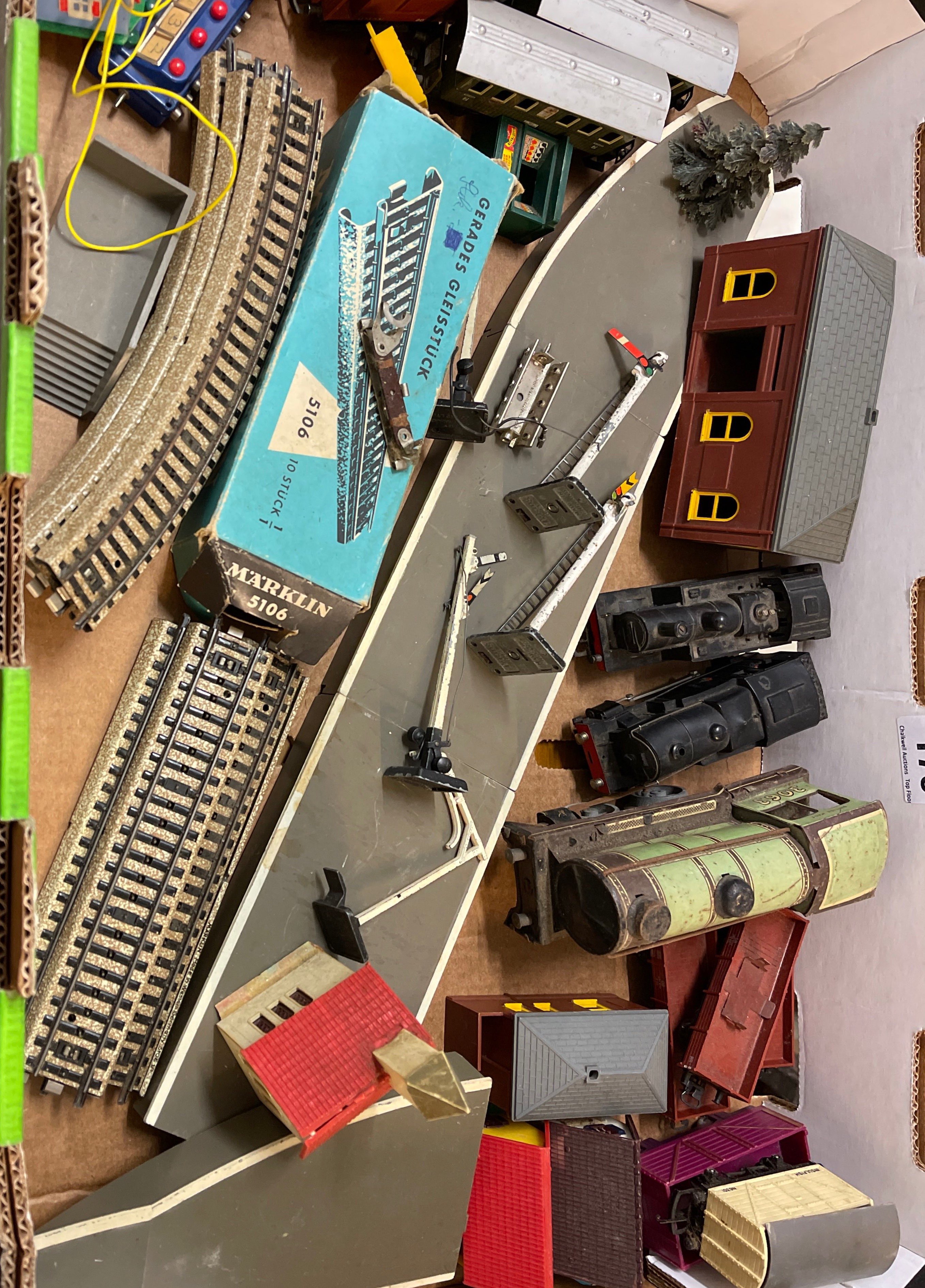 A quantity of mixed model railway items.