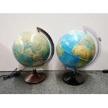 Two vintage illuminating globes, H. 40cm.