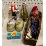 A boxed Pelham puppet and other items.