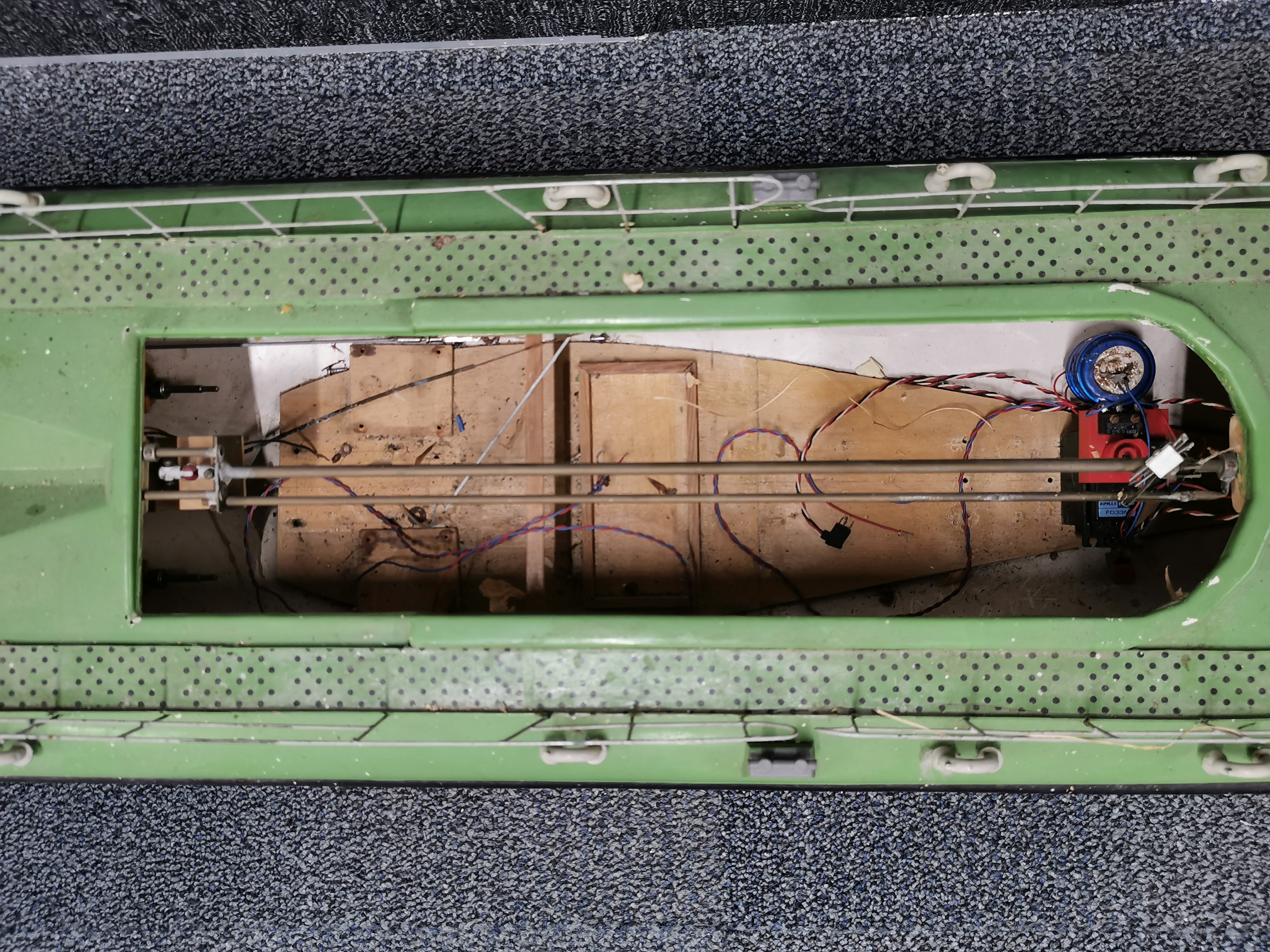 A large plastic and wood working model of the Brooklyn river steamer, L. 117cm. - Bild 3 aus 5