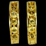 A pair of 925 silver gilt hoop earrings set with round cut citrines, L. 1.5cm. Condition NEW,