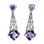 A pair of 925 silver drop earrings set with cushion cut amethysts and white stones, L. 2.7cm.