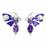 A pair of 925 silver enamelled earrings set with amethysts, L. 2.2cm. Condition NEW, includes gift