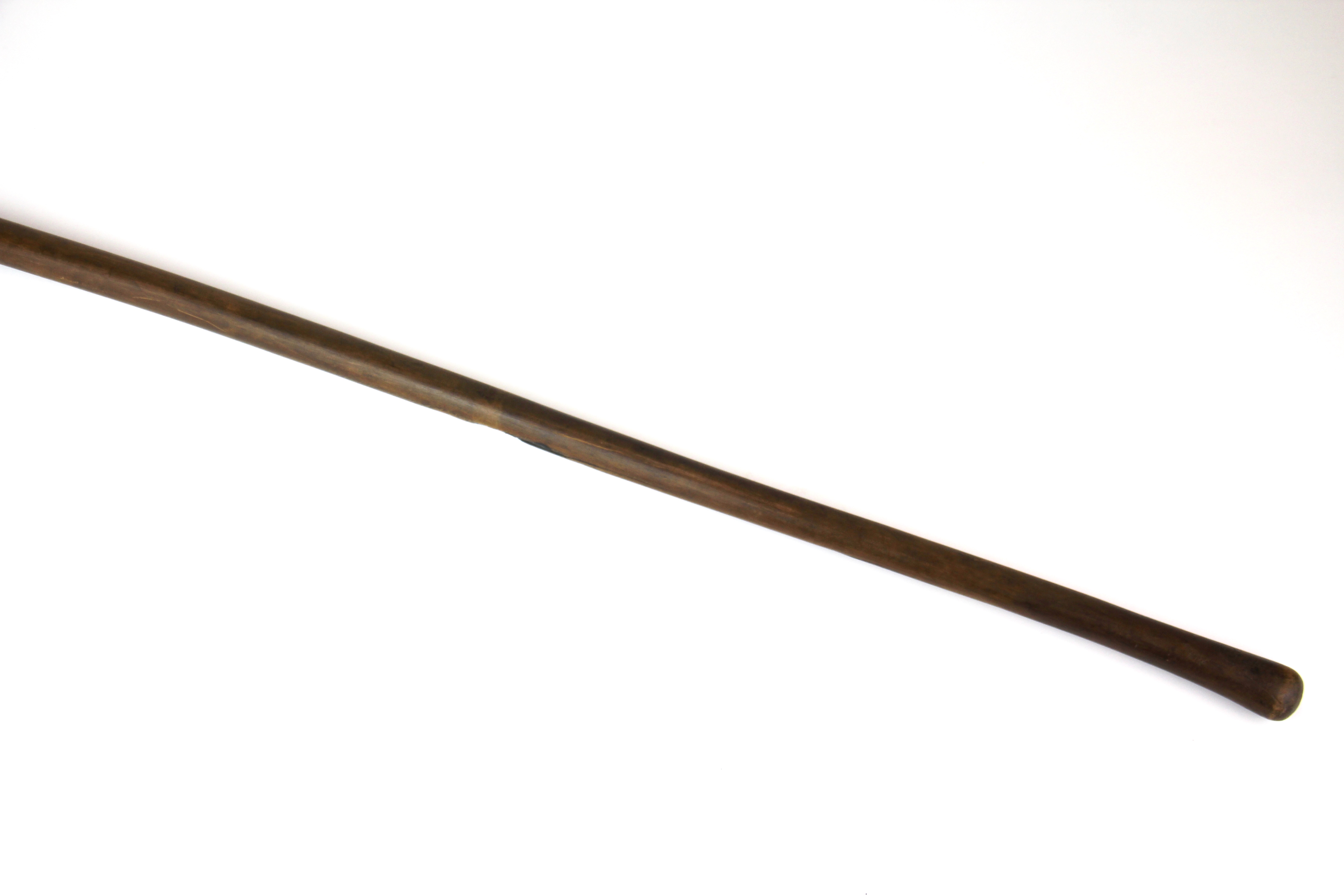 A rare Zulu battlefield stabbing spear with intricately woven copper wire, overall L. 120cm. - Bild 3 aus 3