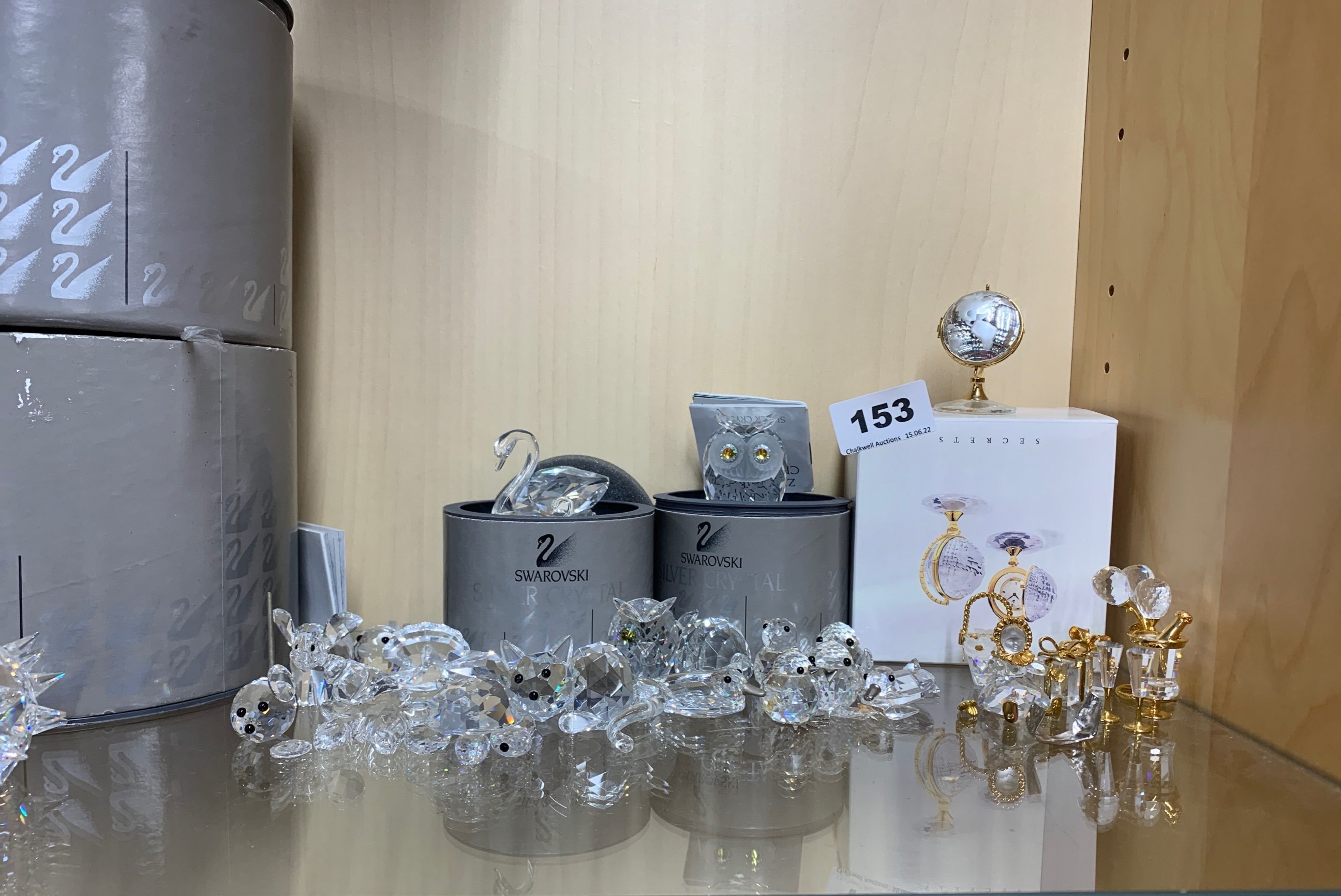 A quantity of Swarovski and other crystal items, some with boxes. - Image 3 of 3