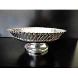 Antique Silver Plate Pedestal Cake/Fruit Stand. A fine quality pedestal dish for cakes, bread,