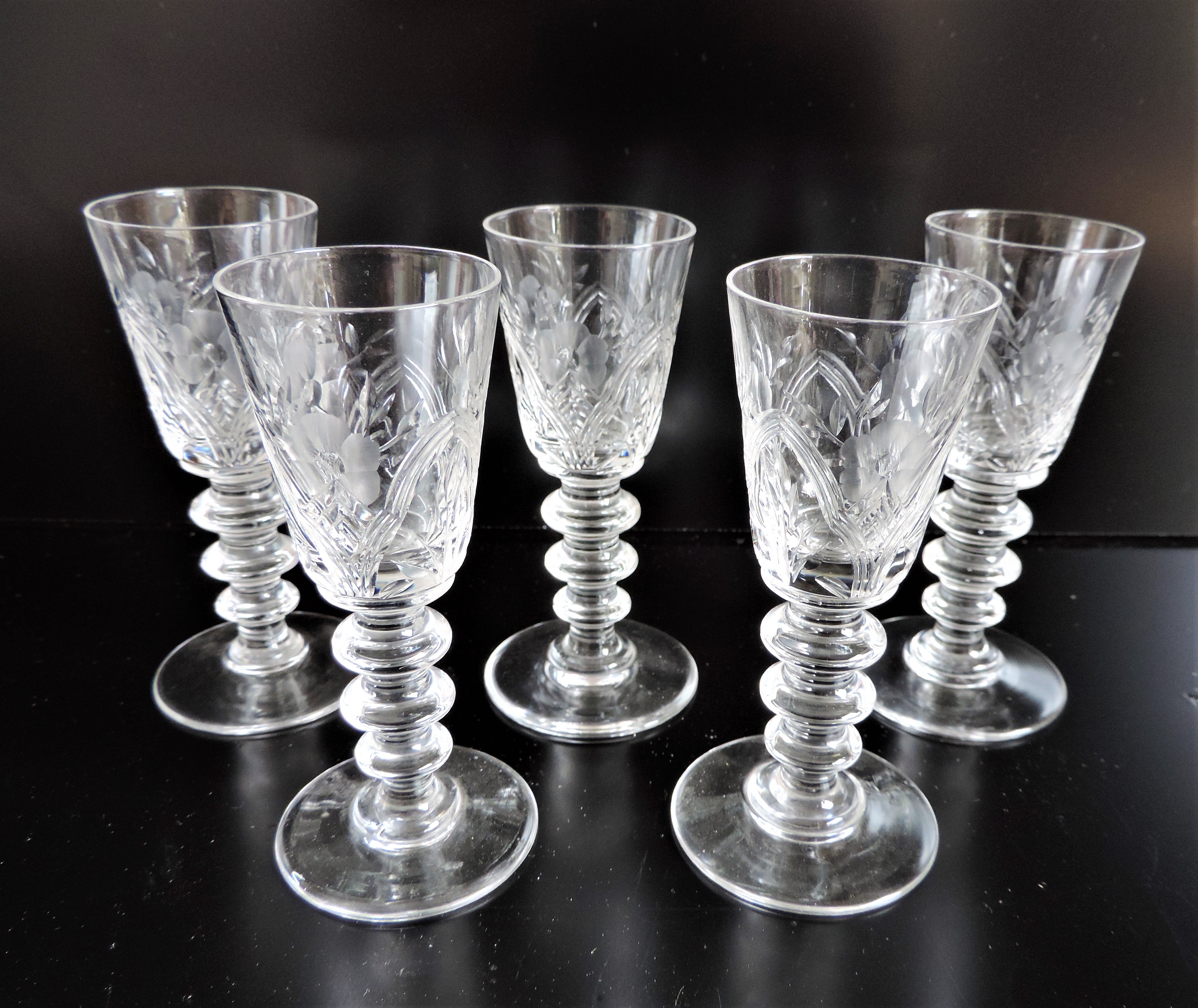 Set 5 Antique Edwardian Etched Sherry/Port/Liqueur Glasses. A beautiful set of 5 Edwardian glasses