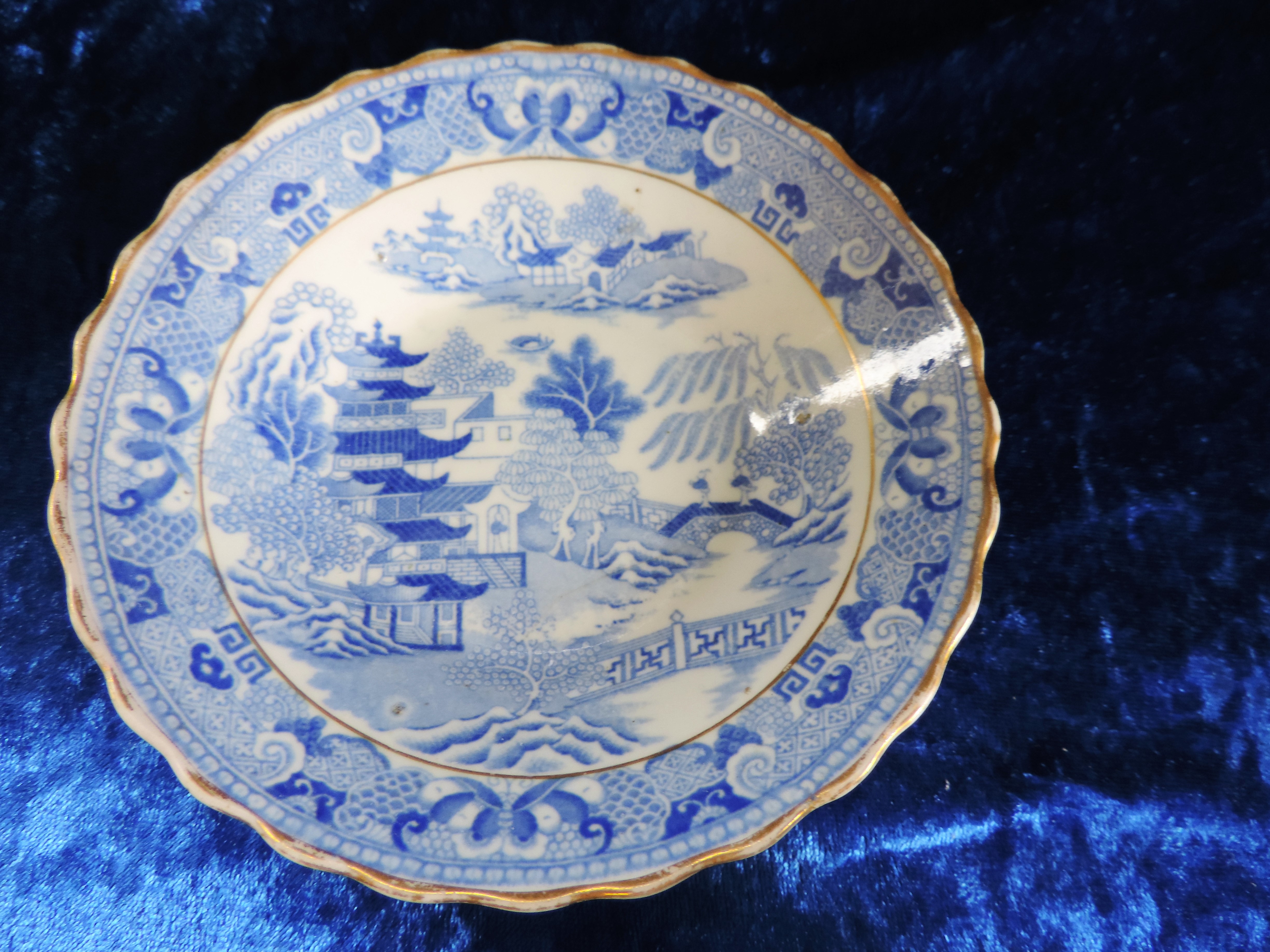 Antique Blue & White Chinoiserie Tea Cup and Saucer. Circa 1820 Brosley Pattern Tea Cup and Saucer - - Bild 5 aus 6