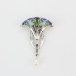 A 925 silver and enamel brooch set with round cut garnets and a pink pearl, L. 4.5cm.