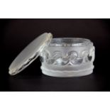 A Lalique frosted crystal box engraved Lalique France decorated with swans, Dia. 10.5cm. H. 6.5cm.