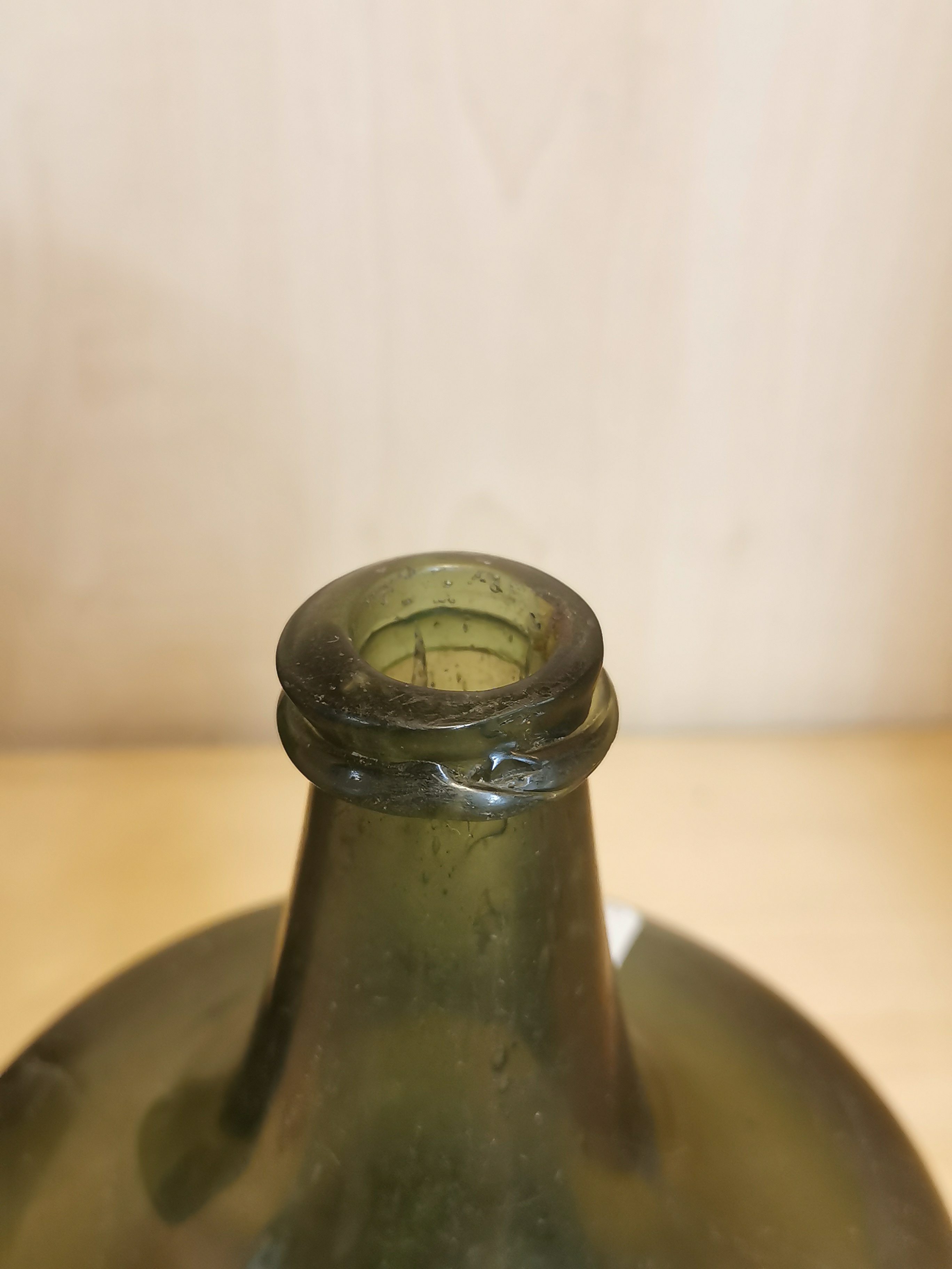 A Medieval green glass bottle, H. 16cm, together with an 18th century pewter porringer. Prov. Estate - Image 6 of 10