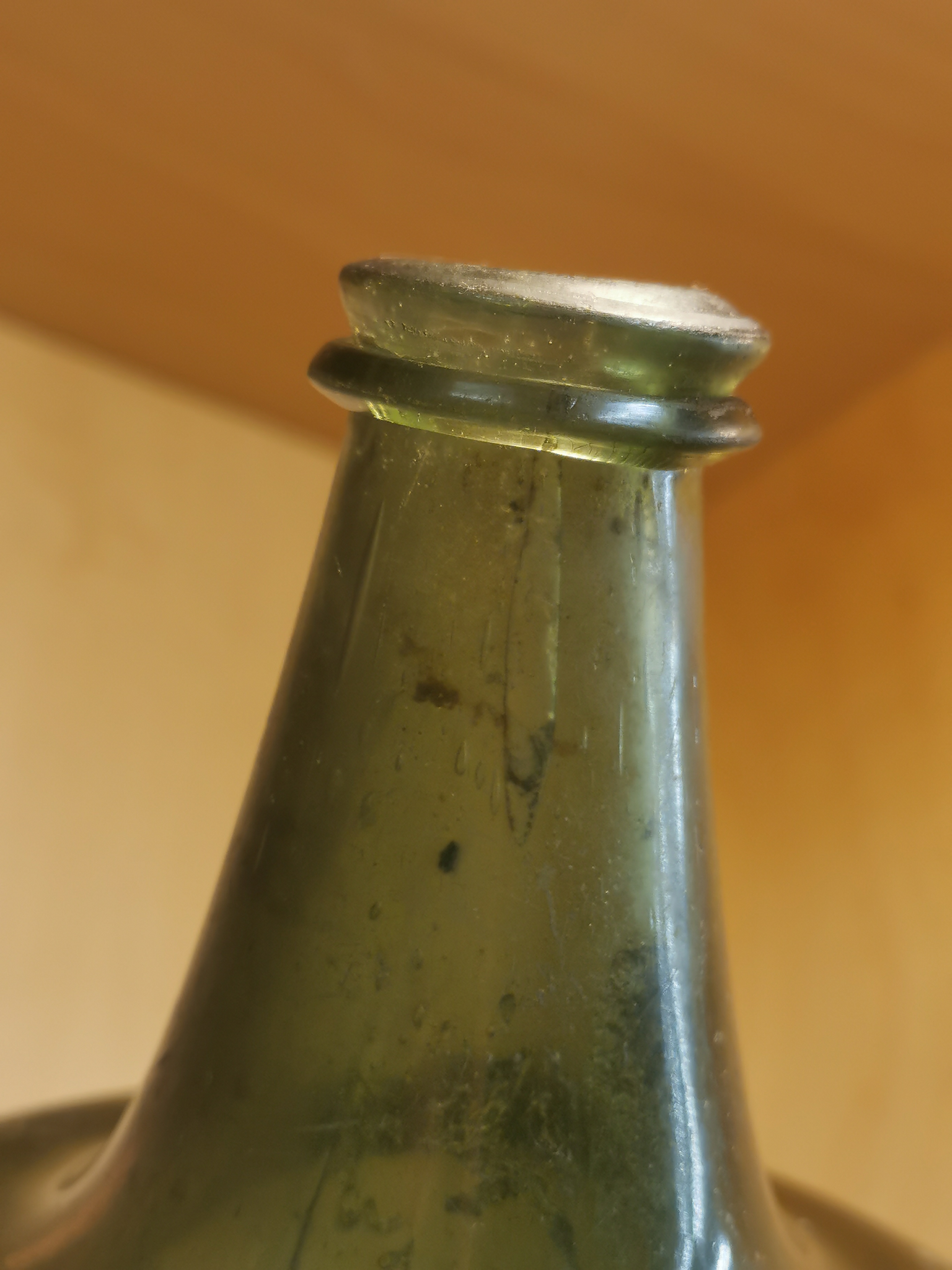 A Medieval green glass bottle, H. 16cm, together with an 18th century pewter porringer. Prov. Estate - Image 10 of 10