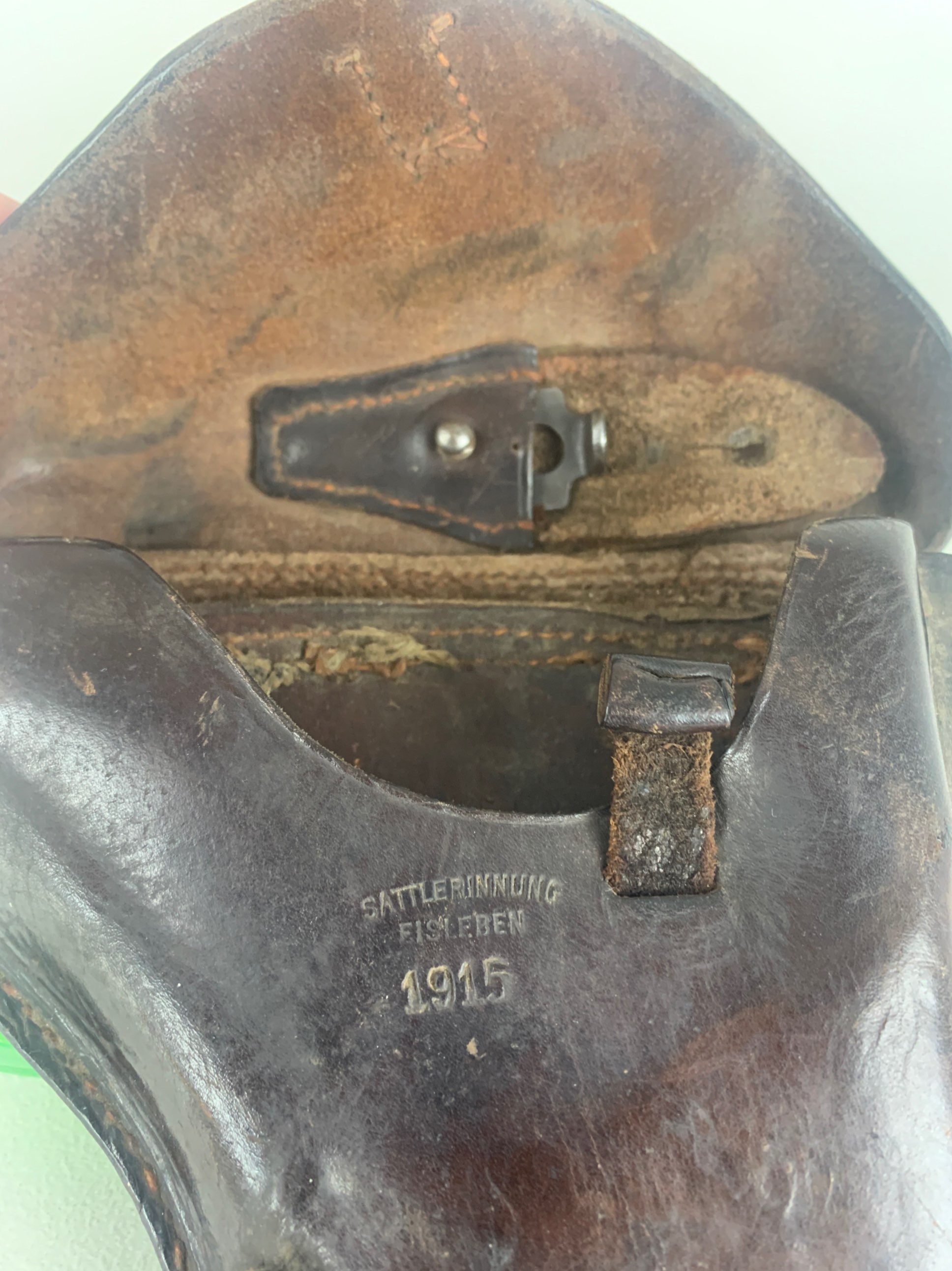 A WWI German leather revolver holster, D. 24cm. - Image 4 of 5