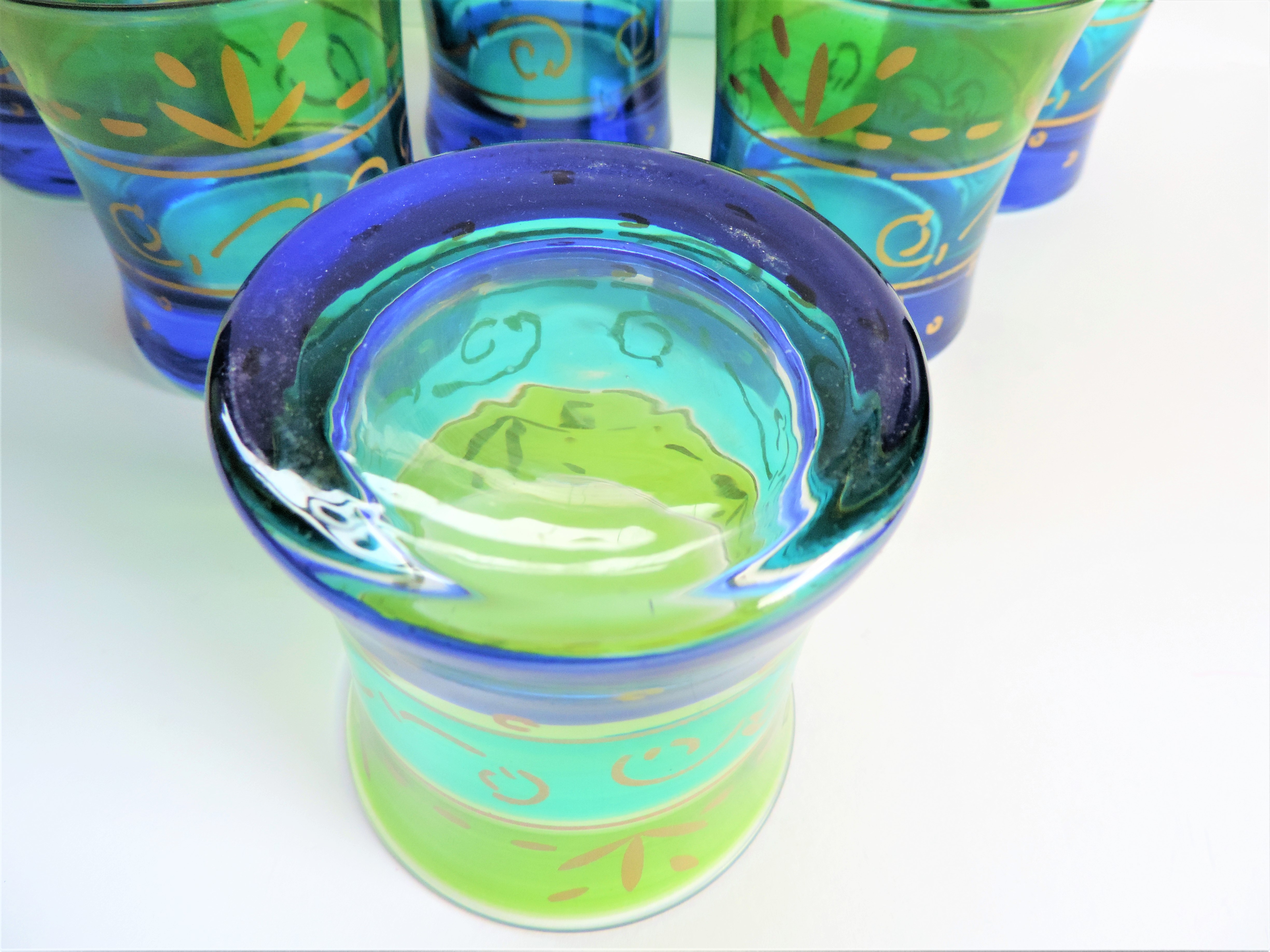 Set 6 Artisan Hand Made Glasses/Tumblers. A fabulous matching set of 6 hand made and painted - Bild 6 aus 6