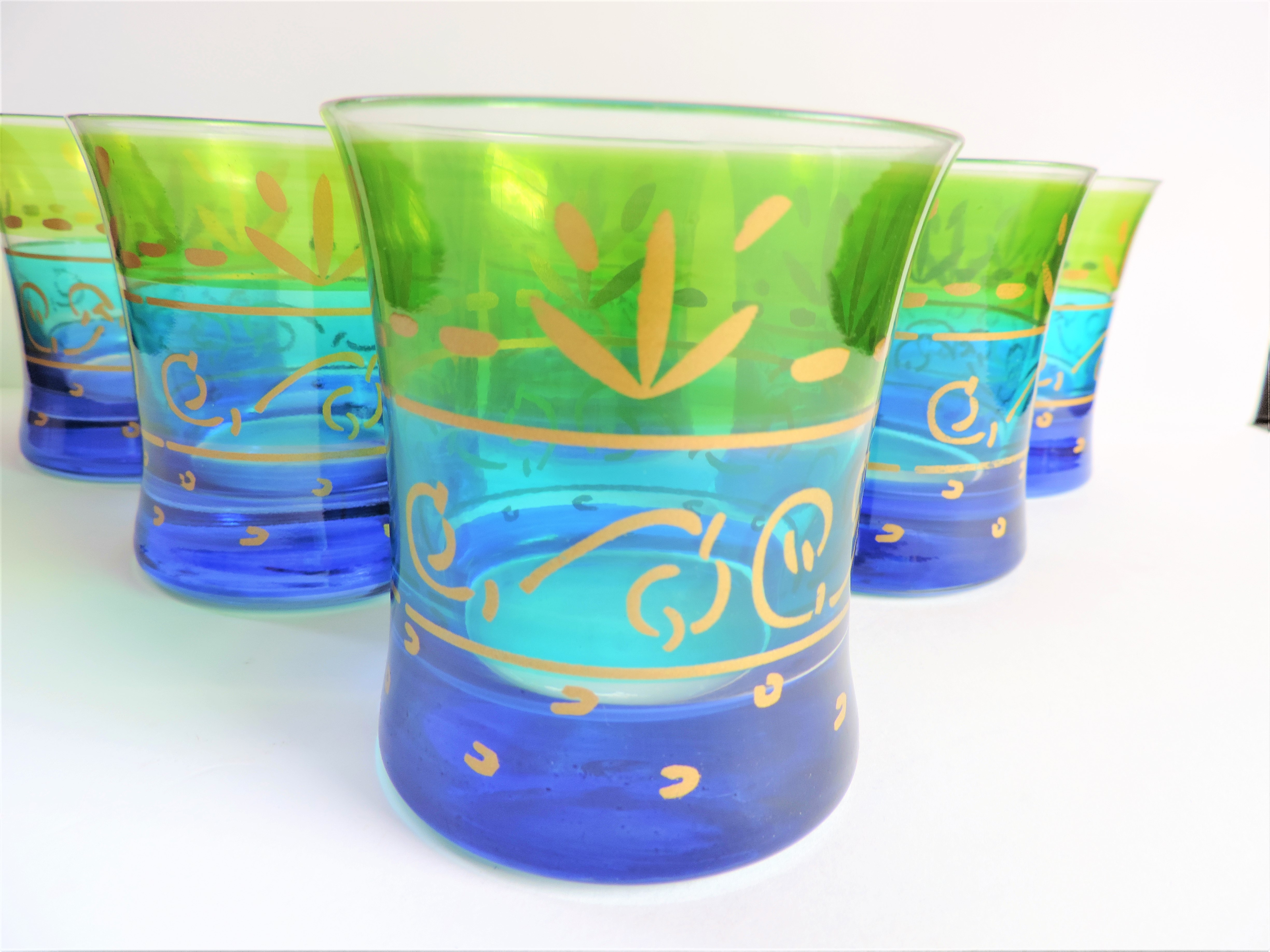 Set 6 Artisan Hand Made Glasses/Tumblers. A fabulous matching set of 6 hand made and painted - Bild 5 aus 6