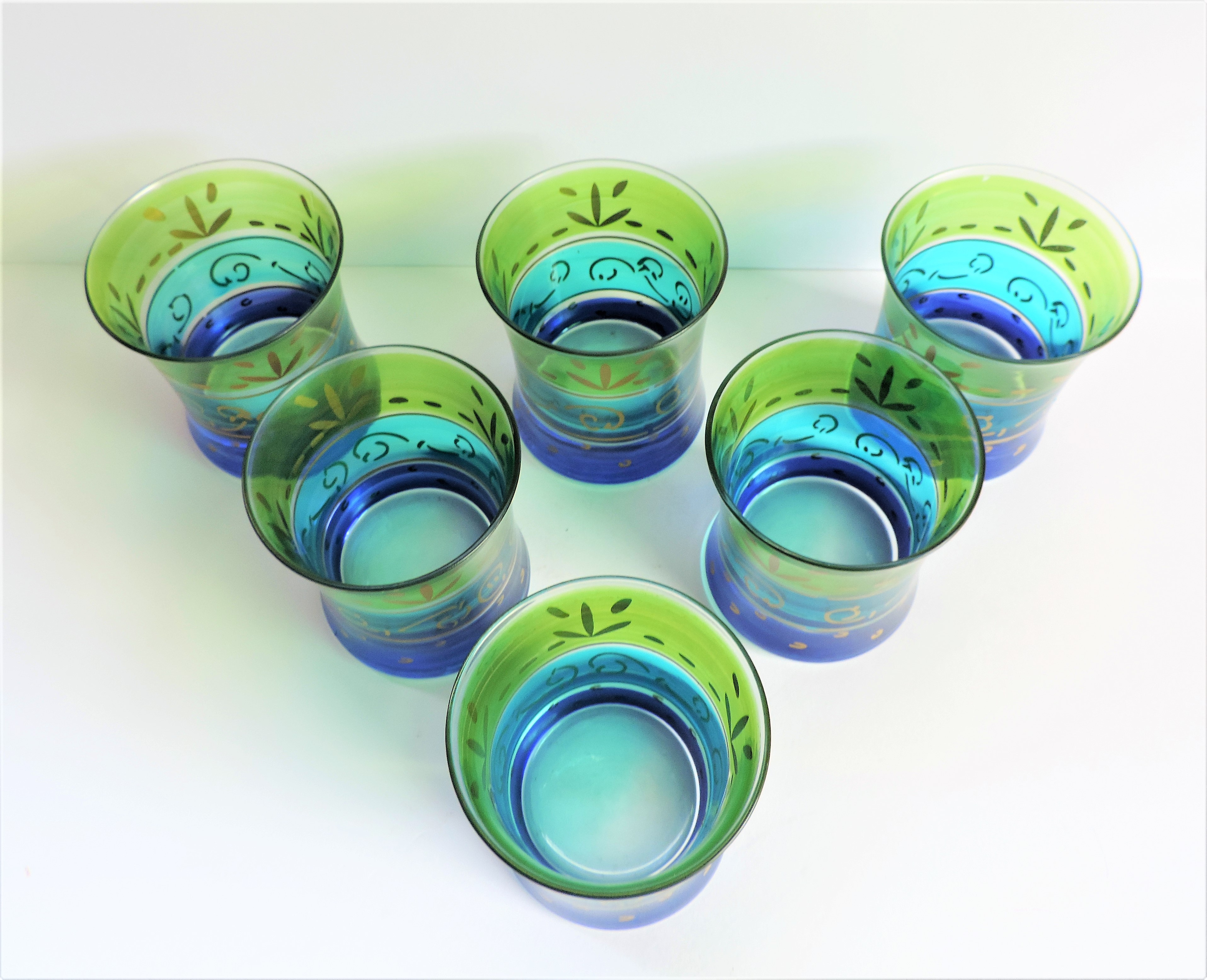 Set 6 Artisan Hand Made Glasses/Tumblers. A fabulous matching set of 6 hand made and painted - Bild 4 aus 6