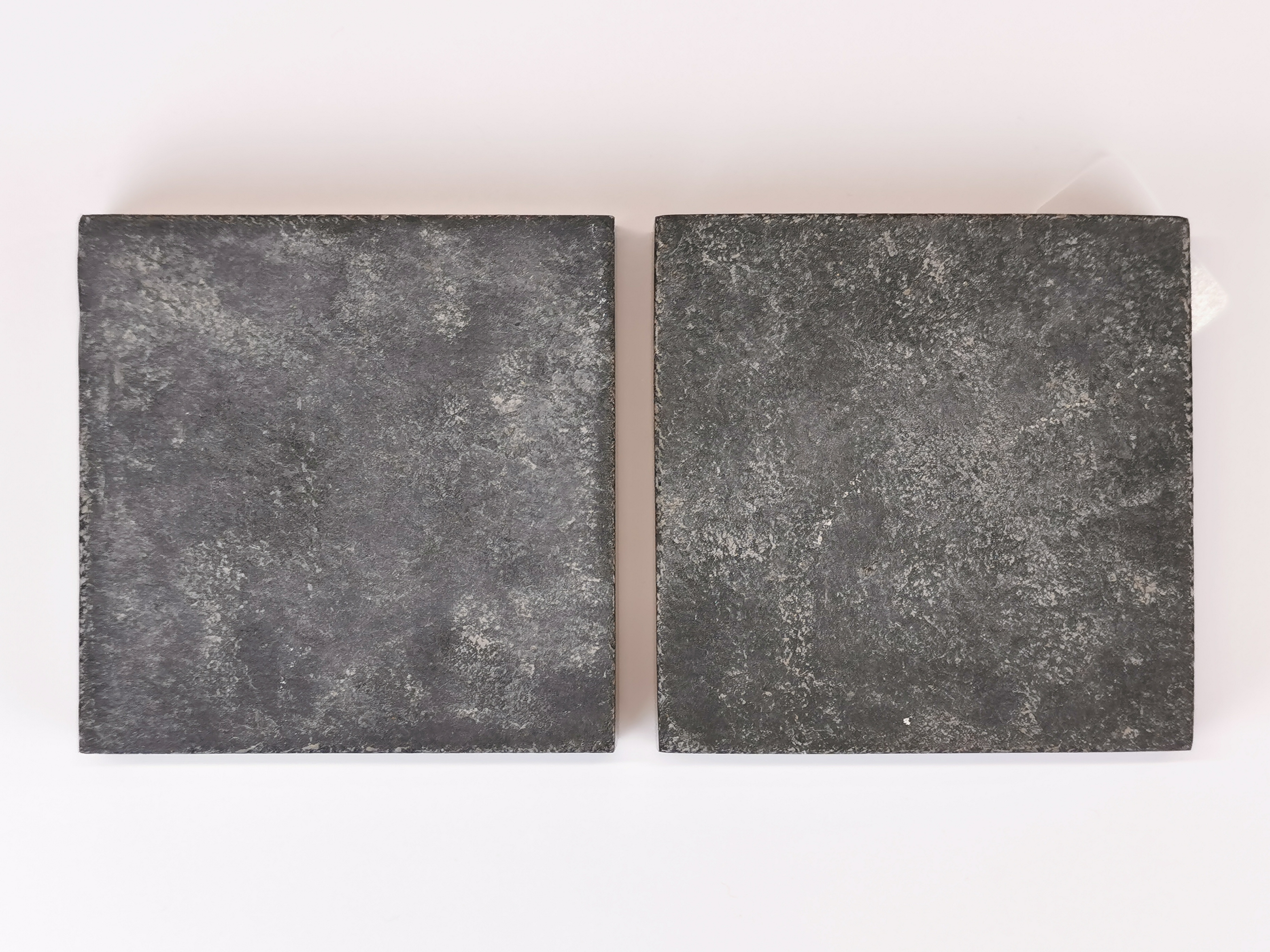 Two pietra dura black marble coasters, 10 x 10 x 2cm, - Image 2 of 2