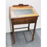 A pretty Edwardian lady's mahogany desk, W. 54cm, H. 78cm.