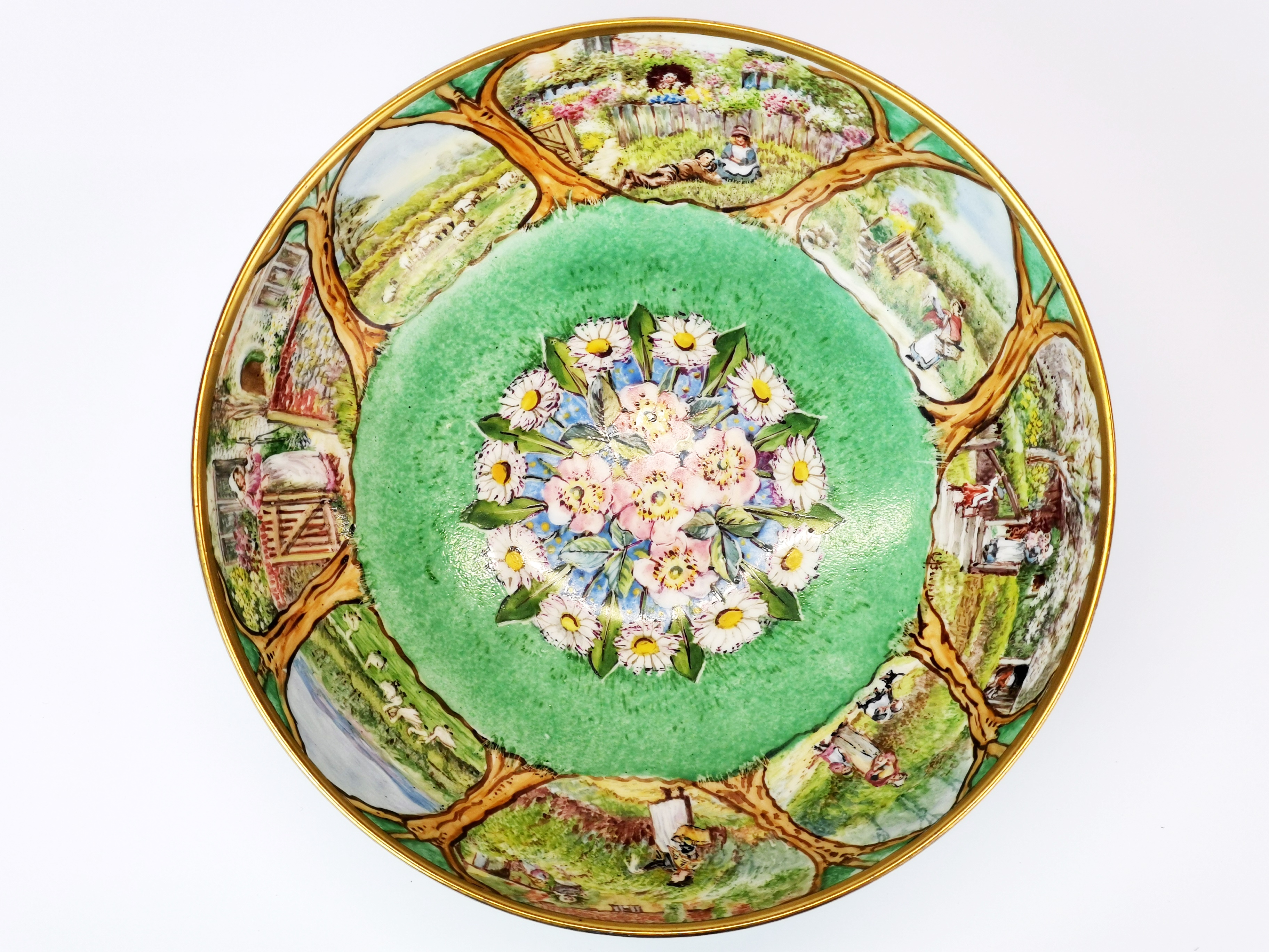 A fine Royal Doulton hand painted porcelain bowl, Dia. 18cm. D. 6cm. - Image 2 of 4