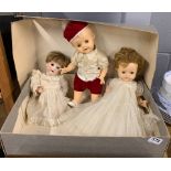 A group of vintage dolls including an Armand Marseilles doll, L. 30cm.
