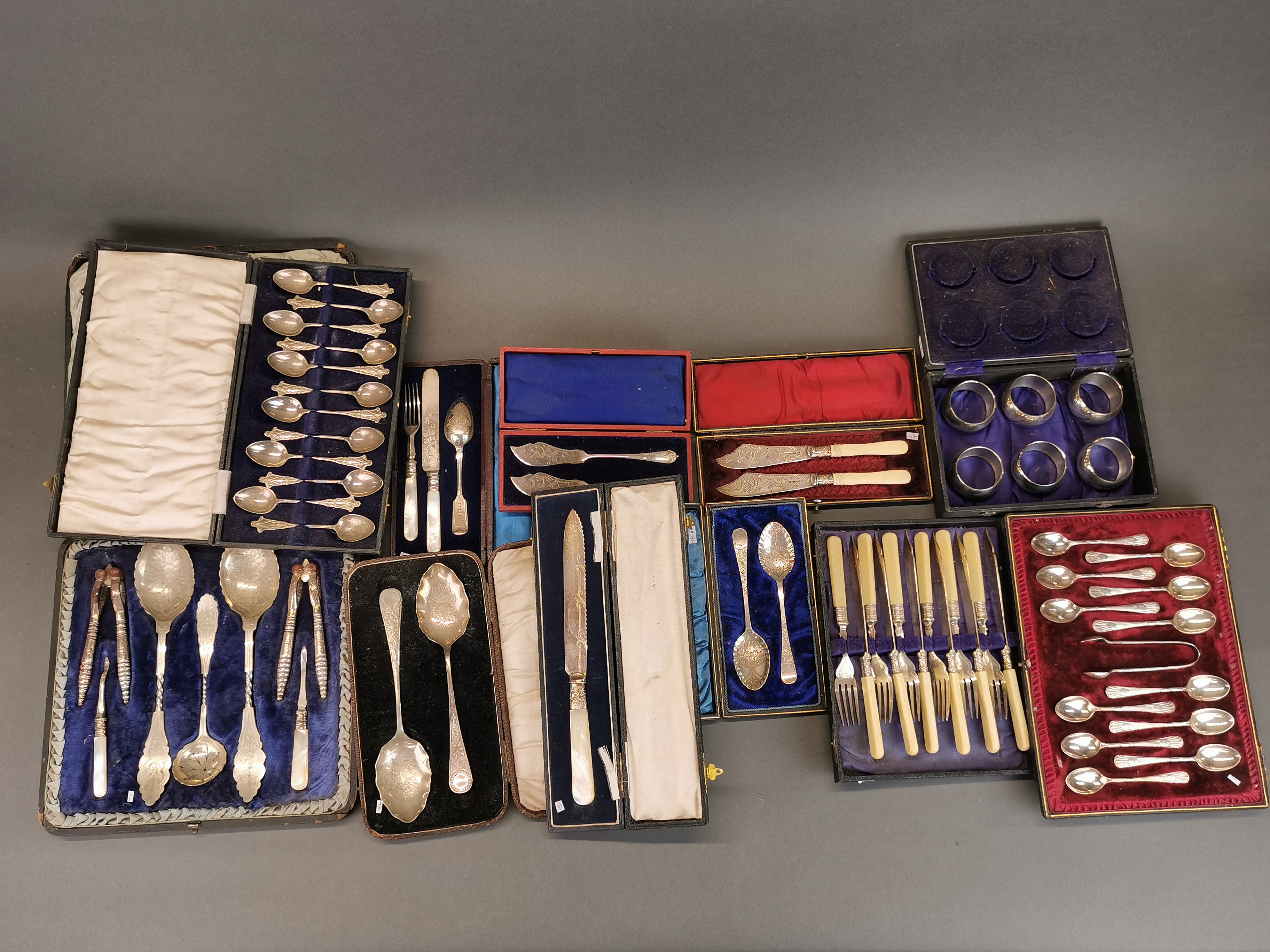 A quantity of good mixed boxed silver plated cutlery.