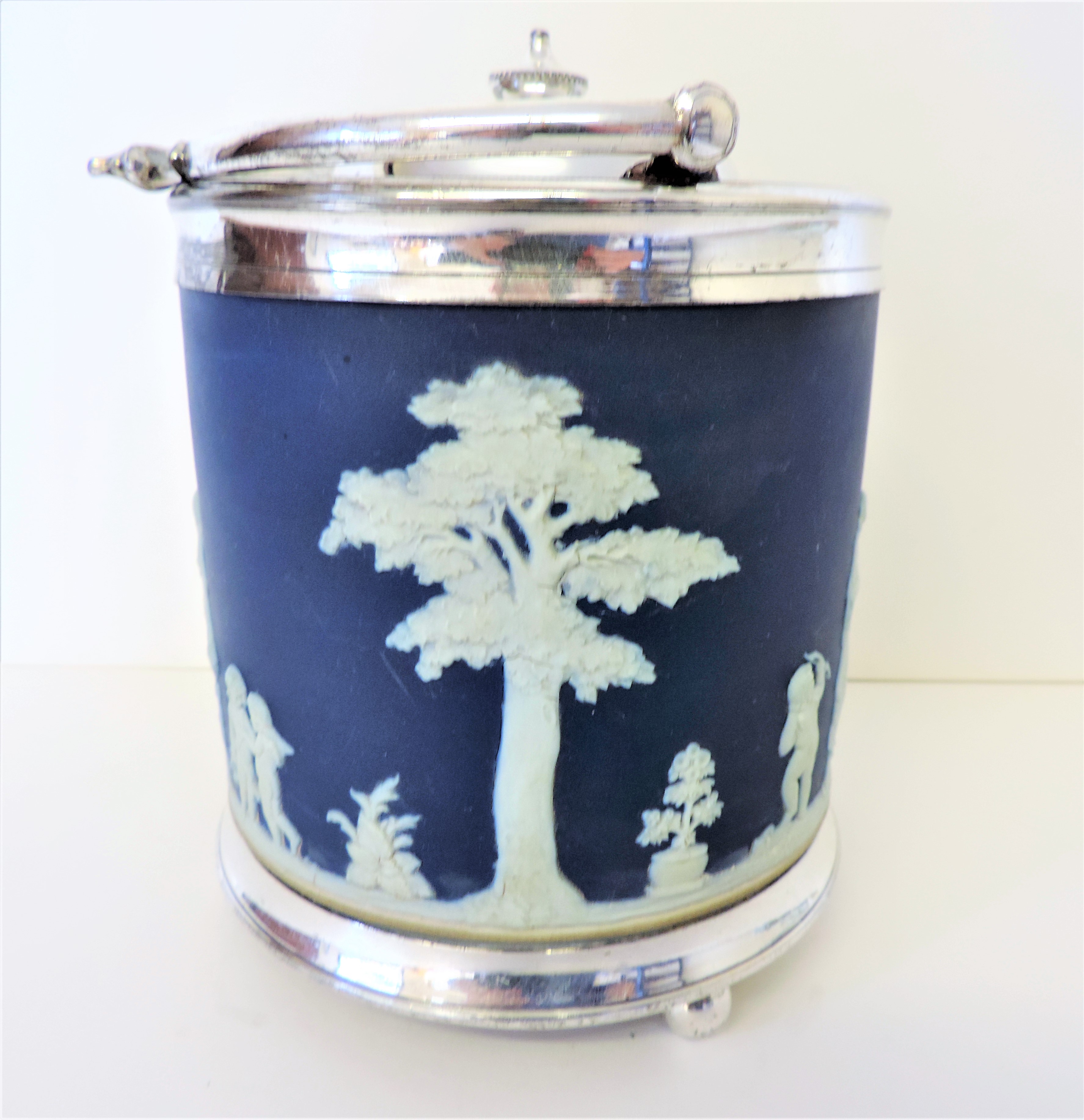 Antique Wedgwood Silver Plate Jasper Ware Ice Bucket c. 1890's. A dark blue Wedgwood footed ice - Image 6 of 11