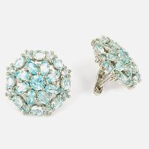A pair of 925 silver cluster earrings set with oval cut blue topaz, Dia. 2.5cm.