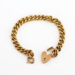 A hallmarked 9ct gold bracelet with heart padlock, L. 19cm.