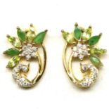 A pair of gold on 925 silver earrings set with marquise cut emeralds and peridots, L. 1.7cm.