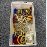 A box of costume jewellery.