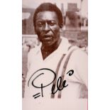 Pele signed 6x4 colour photograph. Edson Arantes do Nascimento (born 23 October 1940), known as