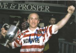 Rugby League Shaun Edwards signed Wigan 12x8 colour photo. Shaun Edwards, OBE (born 17 October 1966)