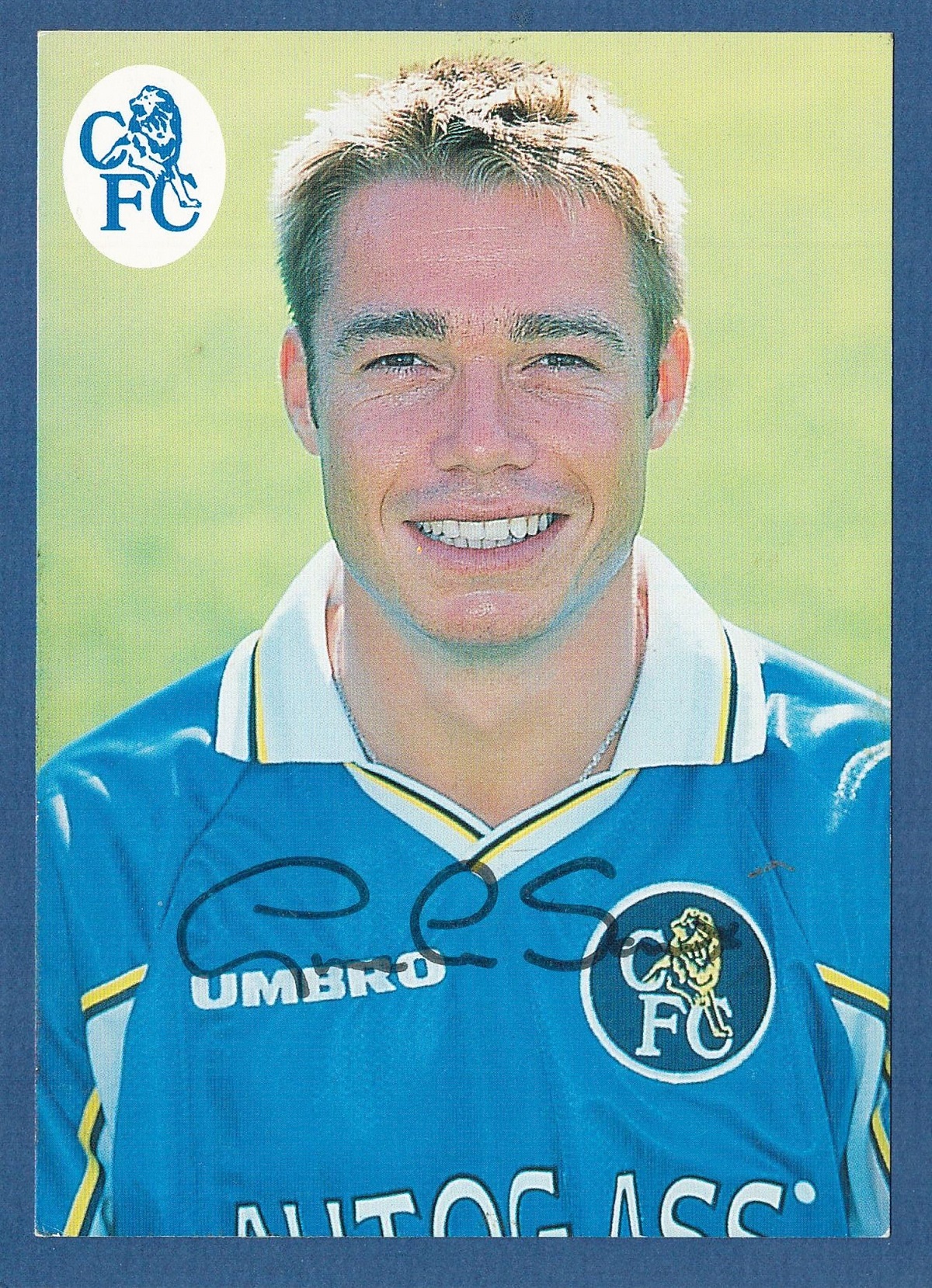 Football. Chelsea. Graeme Le Saux Signed Official Chelsea FC player mounts. 6x5 inches in size. Good