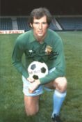 Football Joe Corrigan 12x8 Signed Colour Photo Pictured During His Playing Days With Manchester