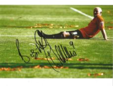 Dean Windass Hull City Signed 10 x 8 inch football photo. Good condition. All autographs come with a