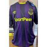 Football Sandro signed Everton replica away shirt size large. Good condition. All autographs come