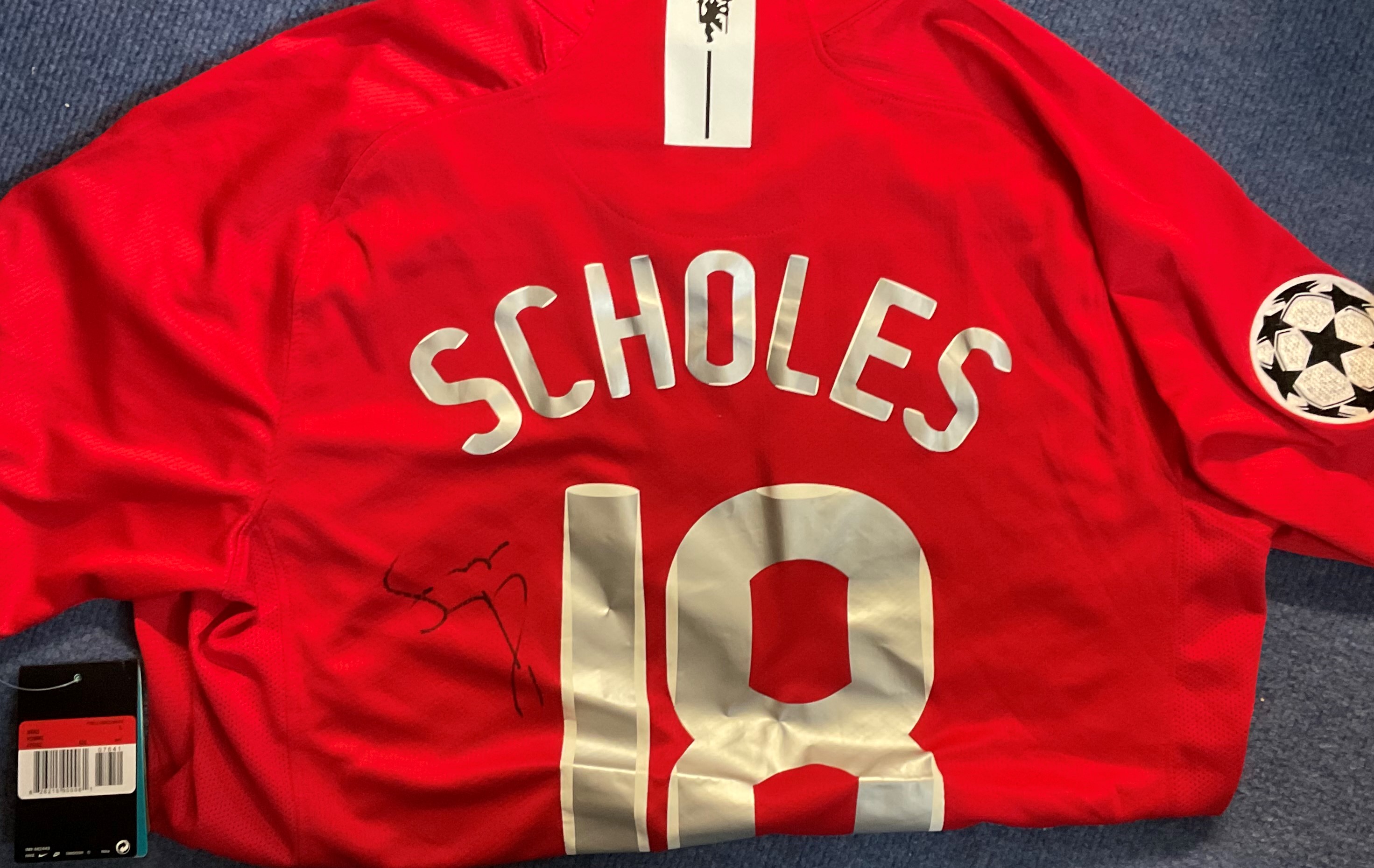 Manchester United Legend Paul Scholes Hand signed Nike Manchester United Shirt from the Final in