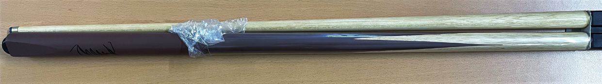 Snooker Judd Trump signed snooker cue. Judd Trump (born 20 August 1989) is an English professional