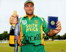 Cricket Jacques Kallis signed 10x8 colour photo. Jacques Henry Kallis (born 16 October 1975) is a