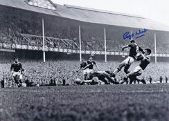 Autographed Roger Hunt 16 X 12 Photo - B/W, Depicting A Superb Image Showing The Liverpool Forward